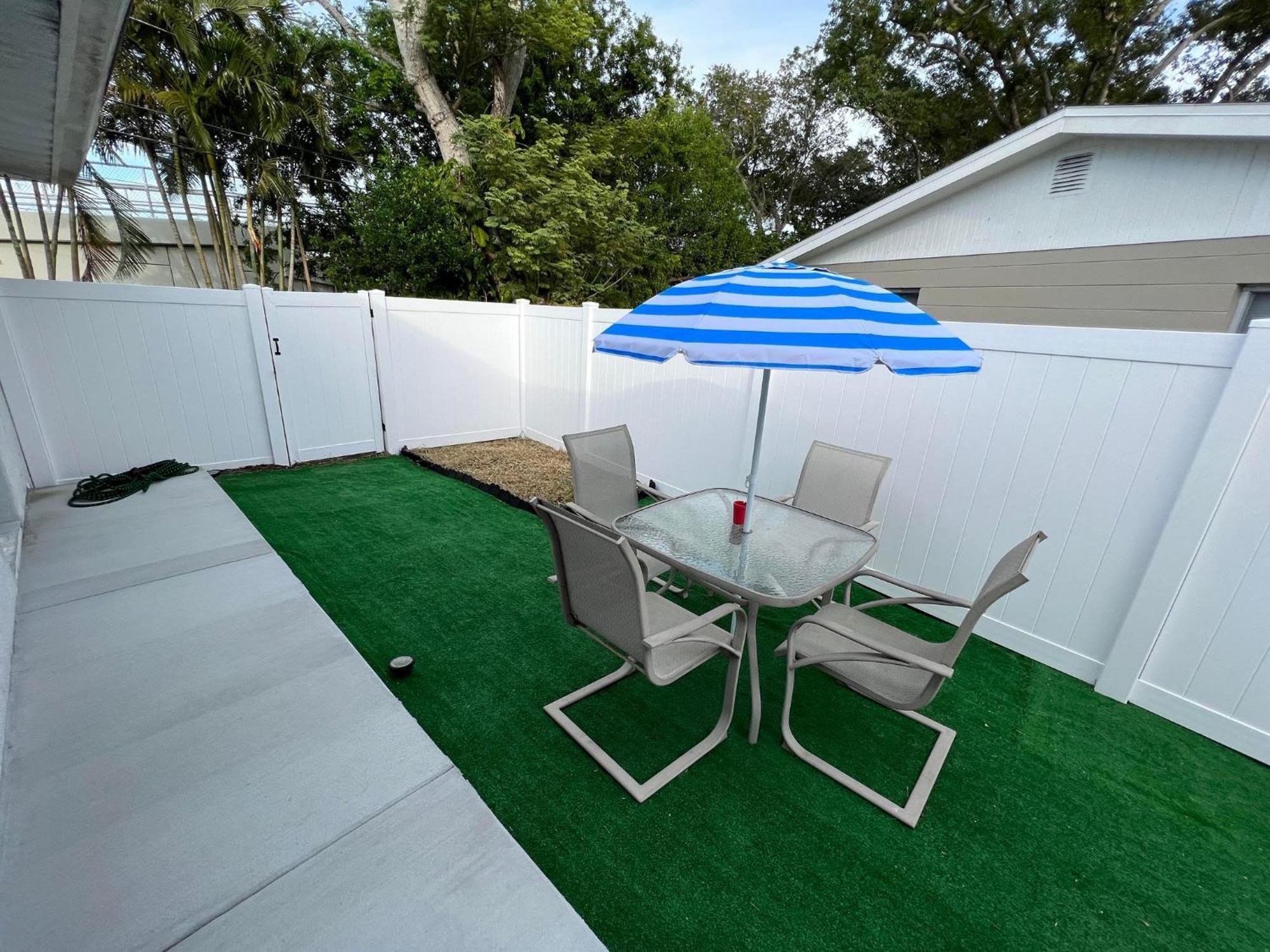 Cozy Private Studio W/Own Yard - 3Mi From Beach 塞米诺尔 外观 照片